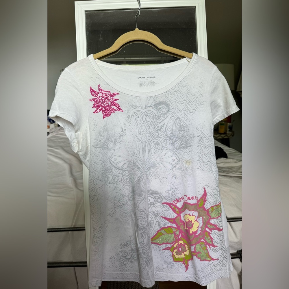 DKNY JEANS white graphic T-shirt